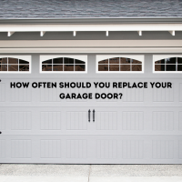 How Often Should You Replace Your Garage Door_thumbnail À quelle fréquence devriez-vous remplacer votre porte de garage? 